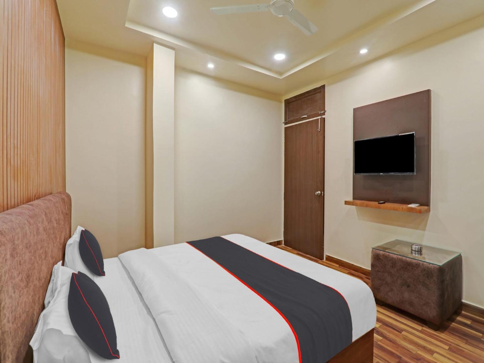 Hotel O The Ashiyana Inn ลัคเนา ภายนอก รูปภาพ