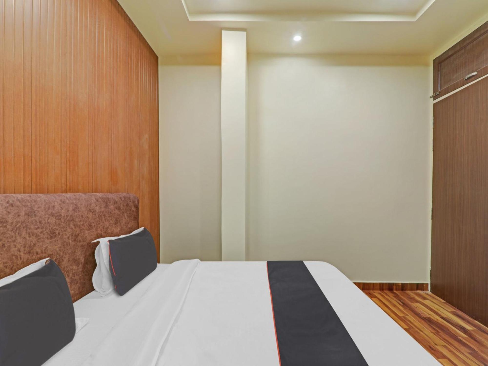 Hotel O The Ashiyana Inn ลัคเนา ภายนอก รูปภาพ